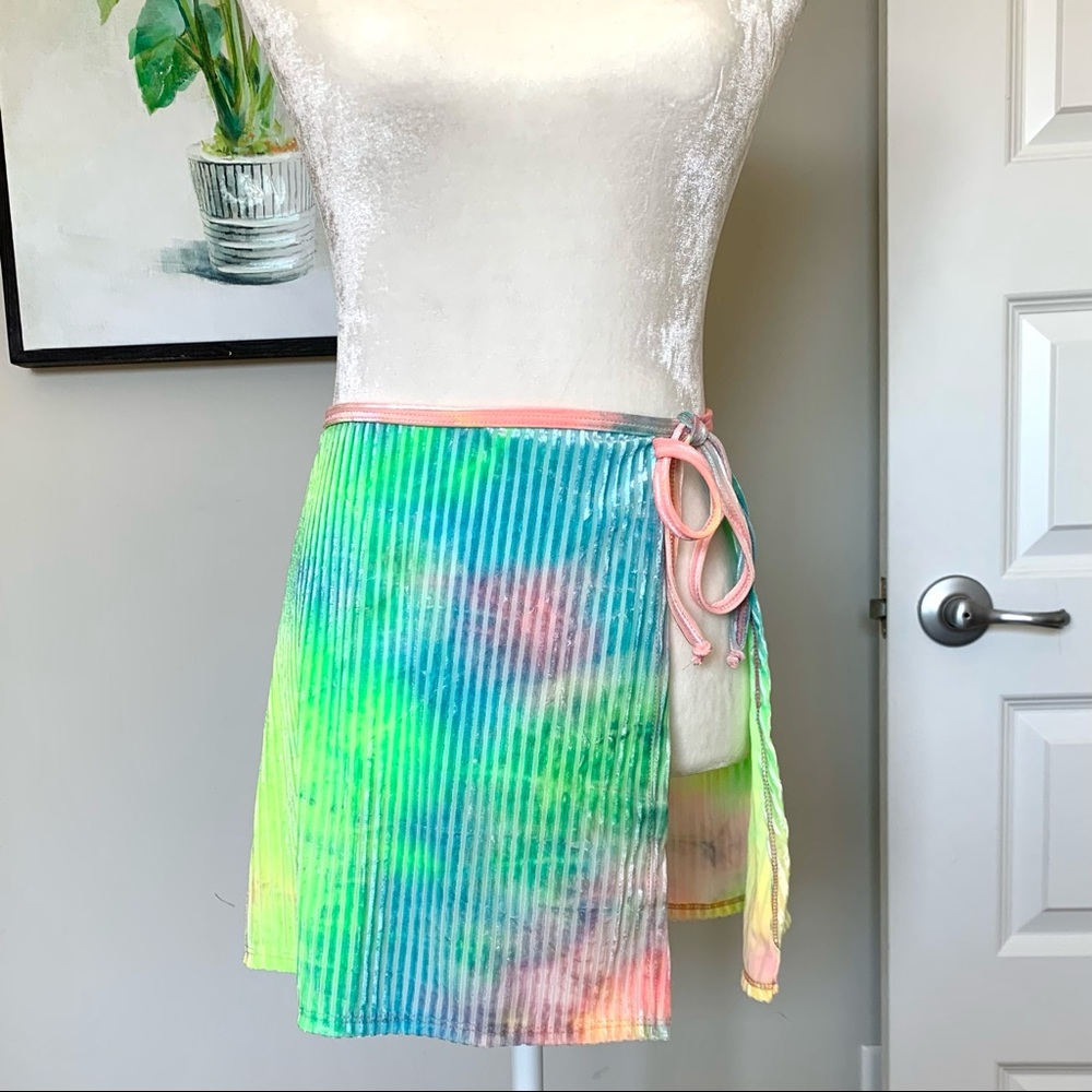 Dippin’ Daisy’s Aglow Skirt